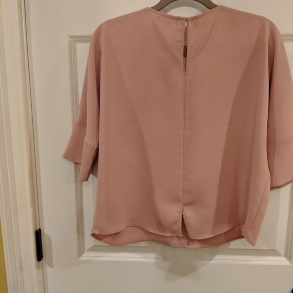 EXPRESS Flowey blouse - Picture 2 of 4